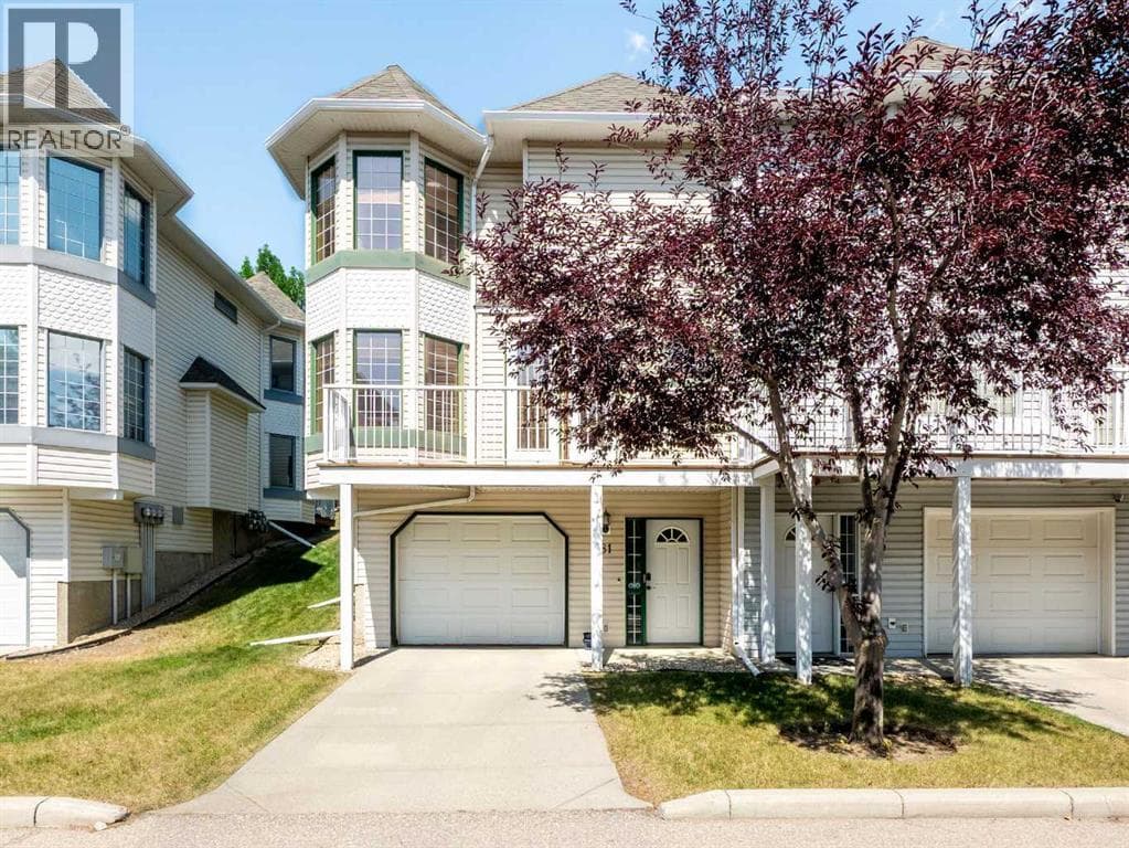 81 Prominence View SW